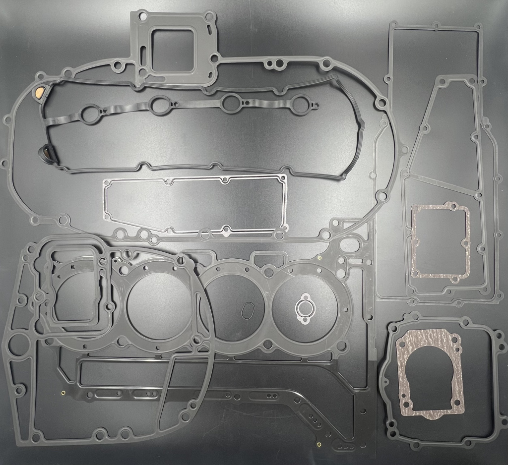 Комплект прокладок Suzuki DF150/175 11400-96892-000
