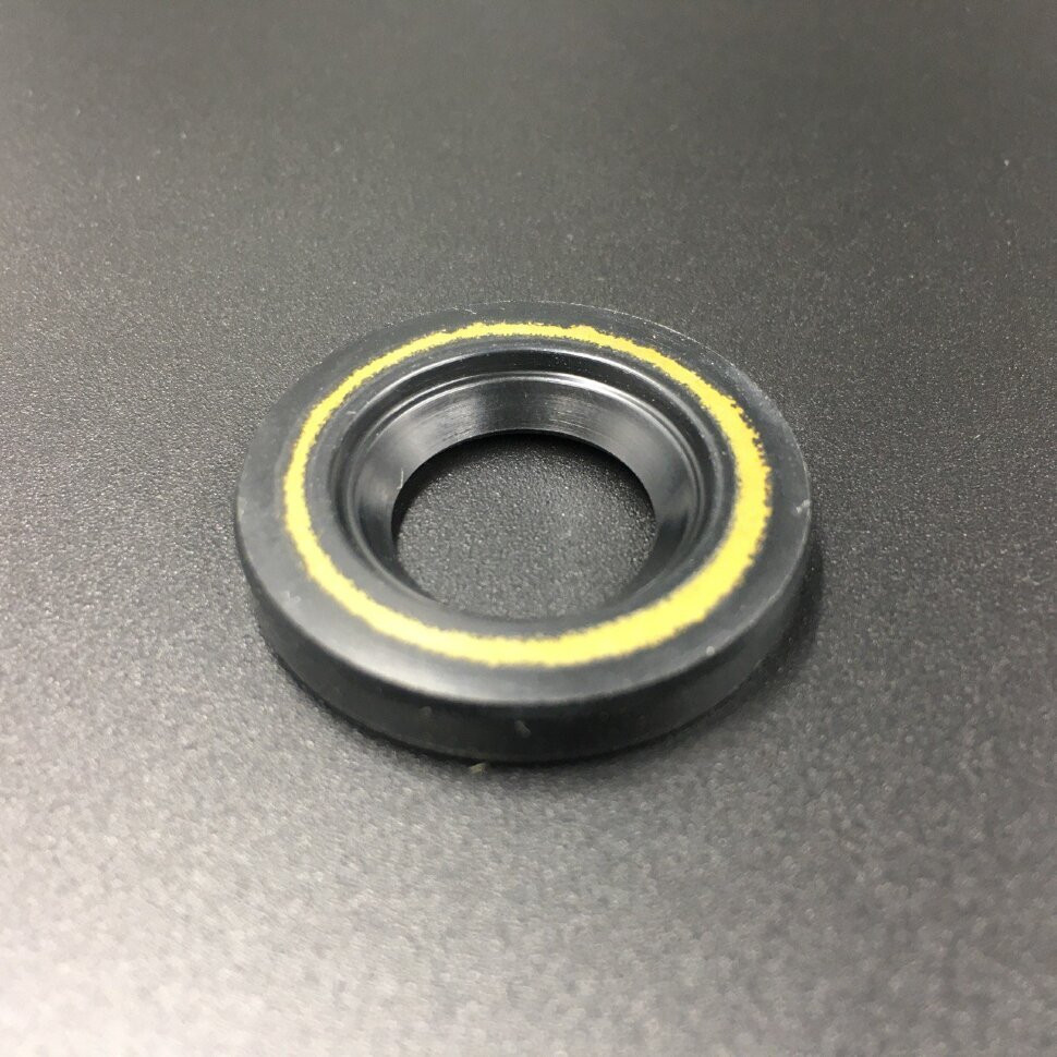 Сальник Yamaha (16x30x5) (Omax) 93101-16M36-TW