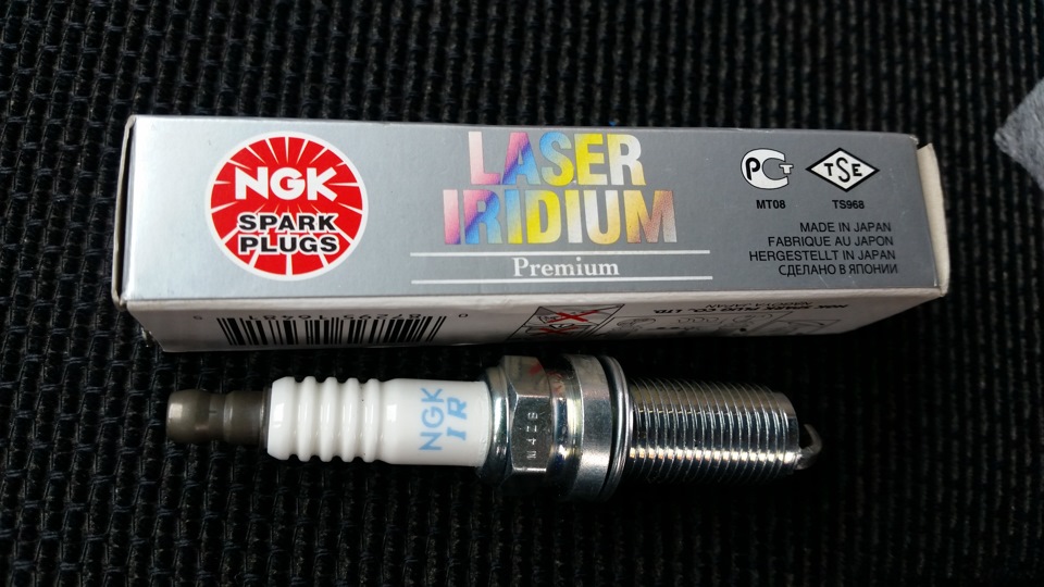 Свеча зажигания NGK ILFR6G 5588