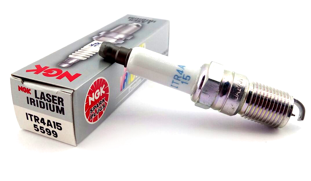 Свеча зажигания NGK Iridium ITR4A15 5599