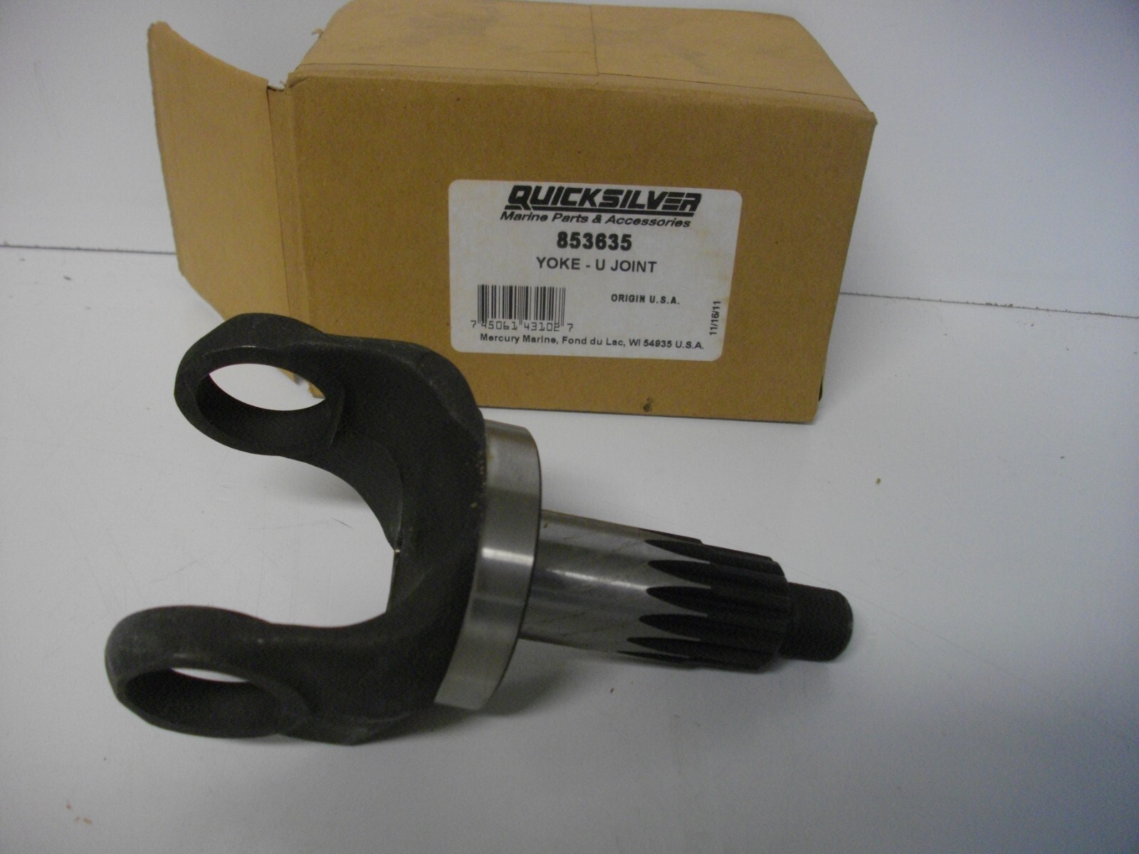 Хвостовик (юка) карданного вала Mercruiser Alpha 1 (Quicksilver) 853635
