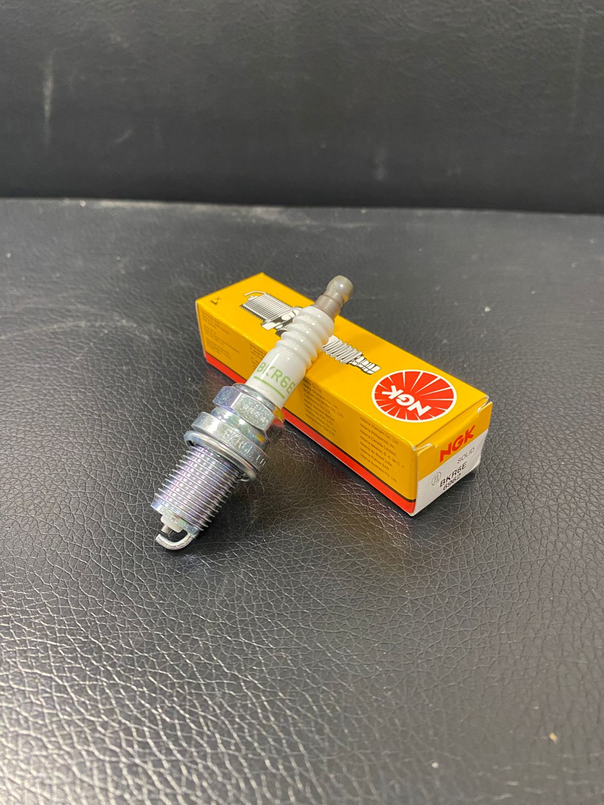 Свеча зажигания NGK BKR6E 6962