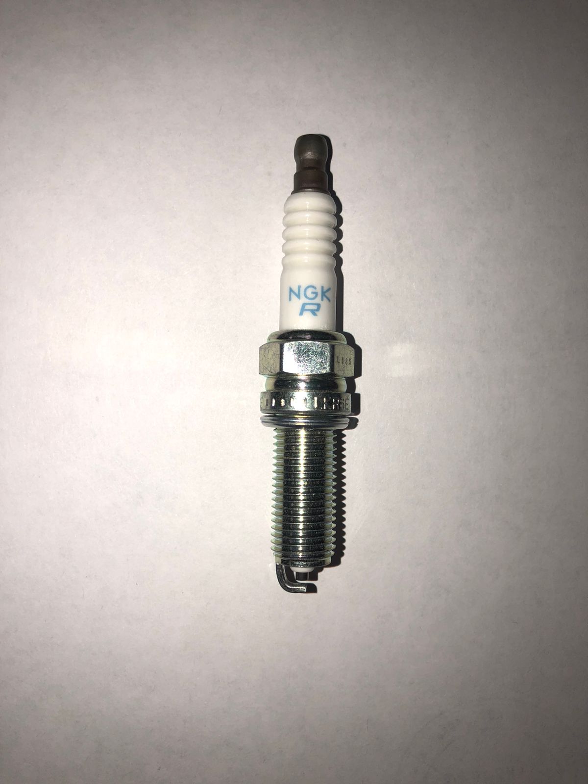 Свеча зажигания NGK LKR6E 92650